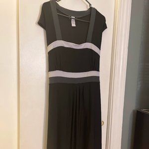 22-24 (3X) Studio 1940 Dress with Tie Backs